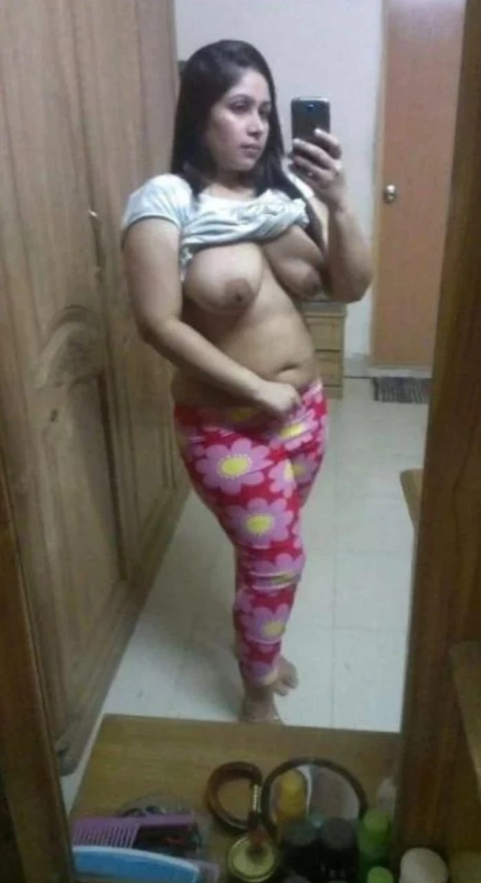 Simran Simmi – Indian escort in Pune, Escort, Pune