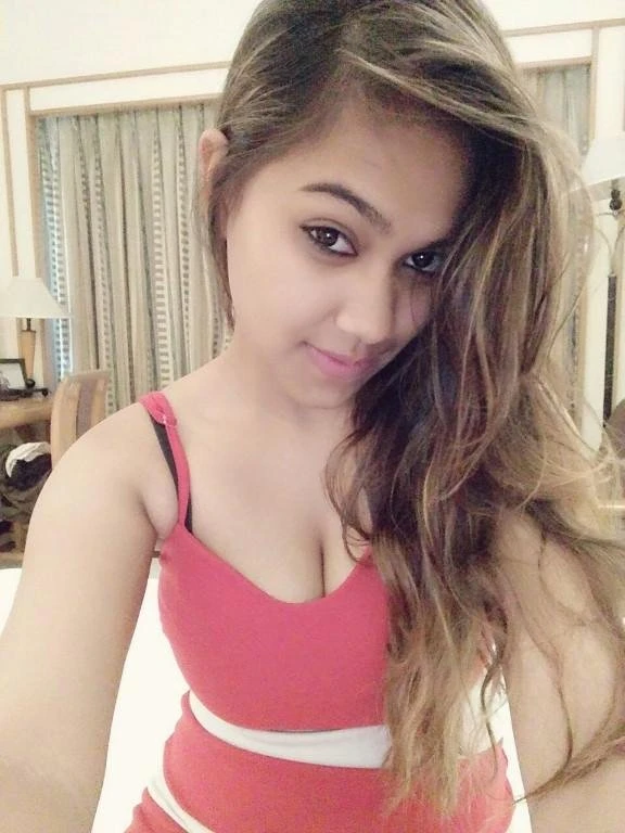 DELHI ESCORT SERVICES GIRLS BOOKING 24/7 – Indian escort in New Delhi — 1 / 8
