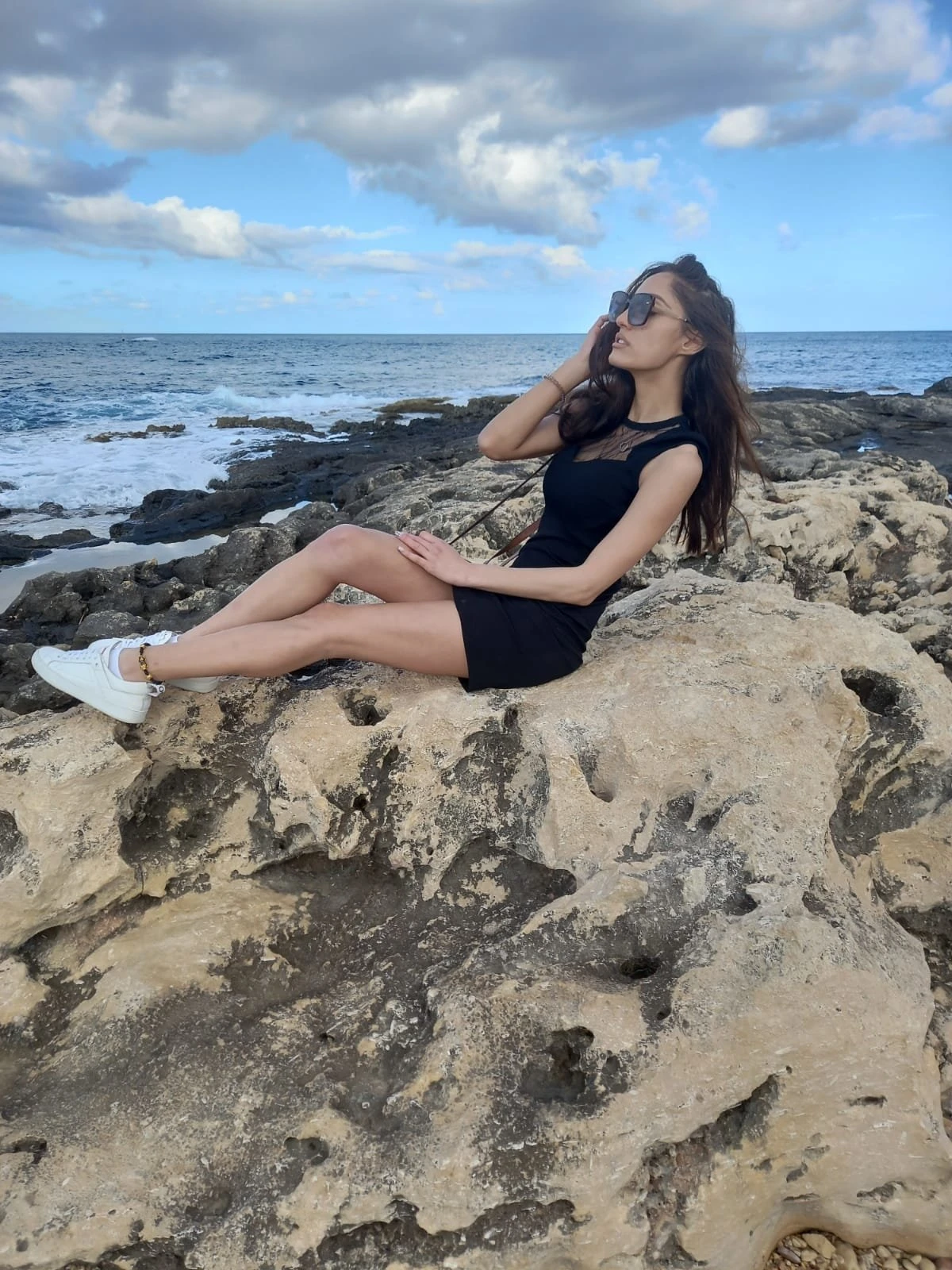 POCAHONTAS NEW PARTY GIRL – Romanian escort in Malta, Escort, Malta