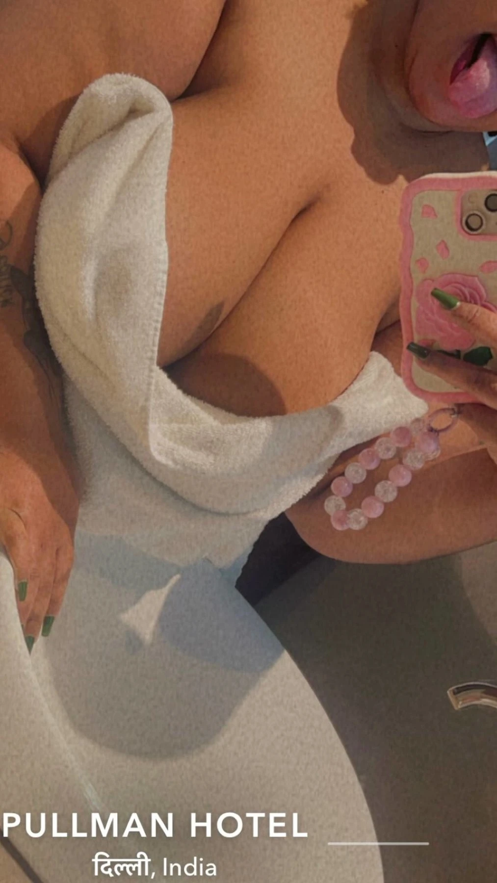 Nanaways – Ethiopian escort in Noida — 2 / 4