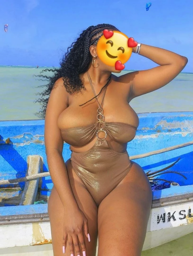 Lucky – Rwandan escort in Navi Mumbai — 2 / 4