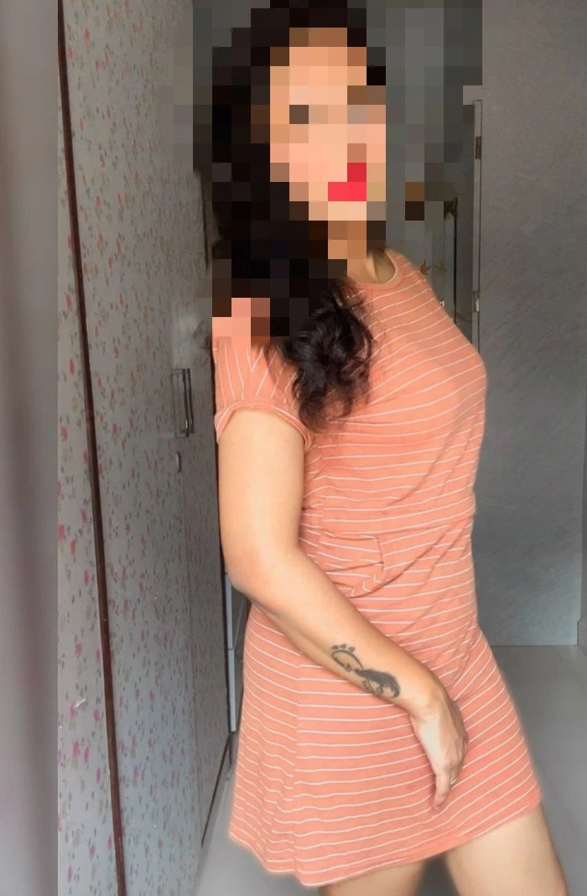 Kavya – Indian escort in Hyderabad — 2 / 4
