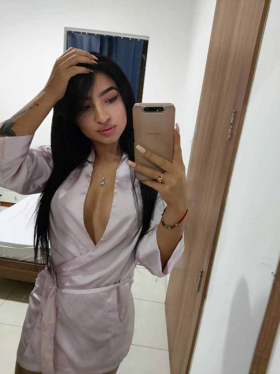 Yessica – Chilean escort in Malta — 20 / 31