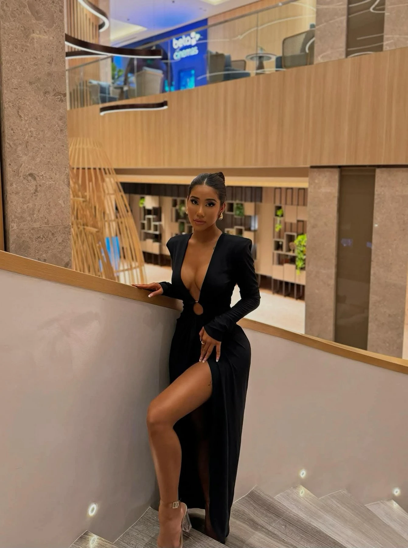 Vy Phạm – Russian escort in Montenegro — 5 / 22