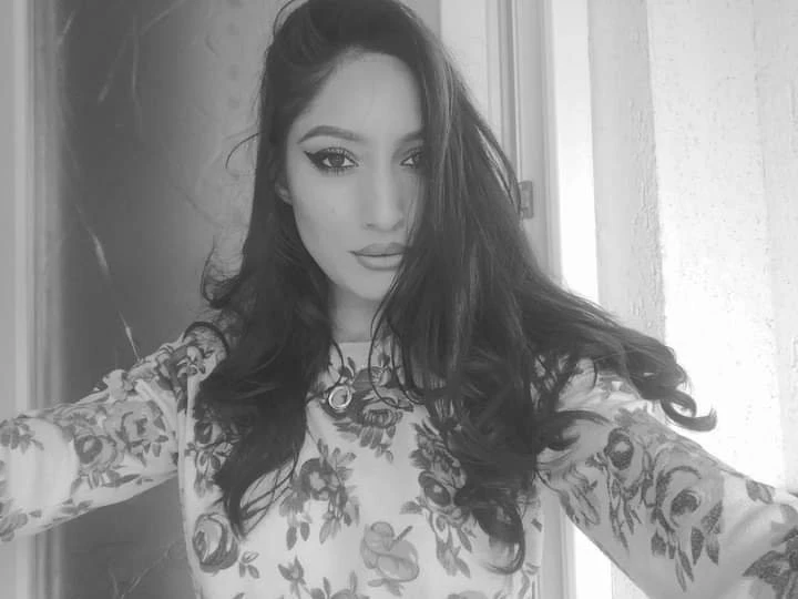POCAHONTAS NEW PARTY GIRL – Romanian escort in Malta — 6 / 10