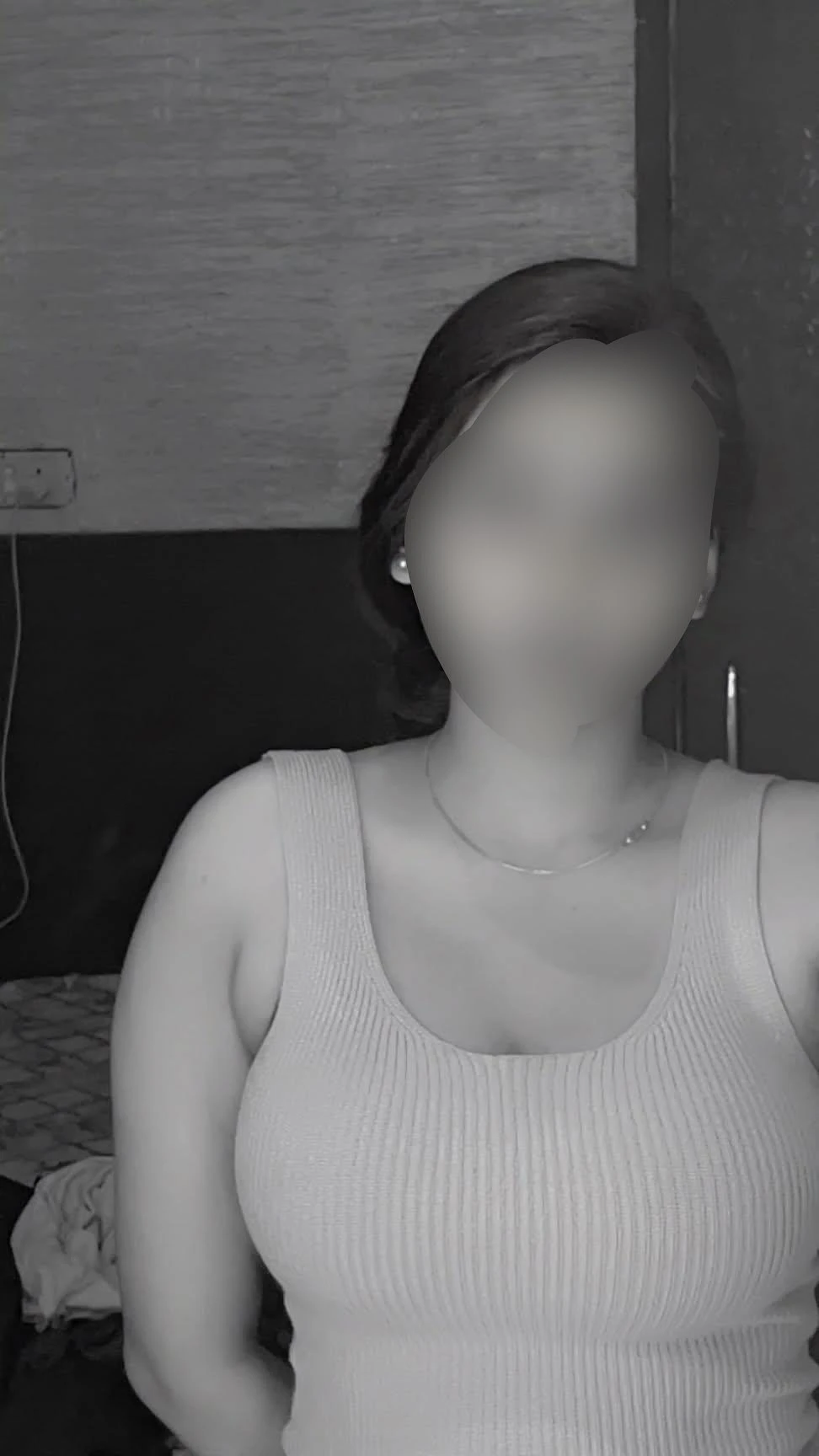 Anindita Genuine – Indian escort in Kolkata — 8 / 12