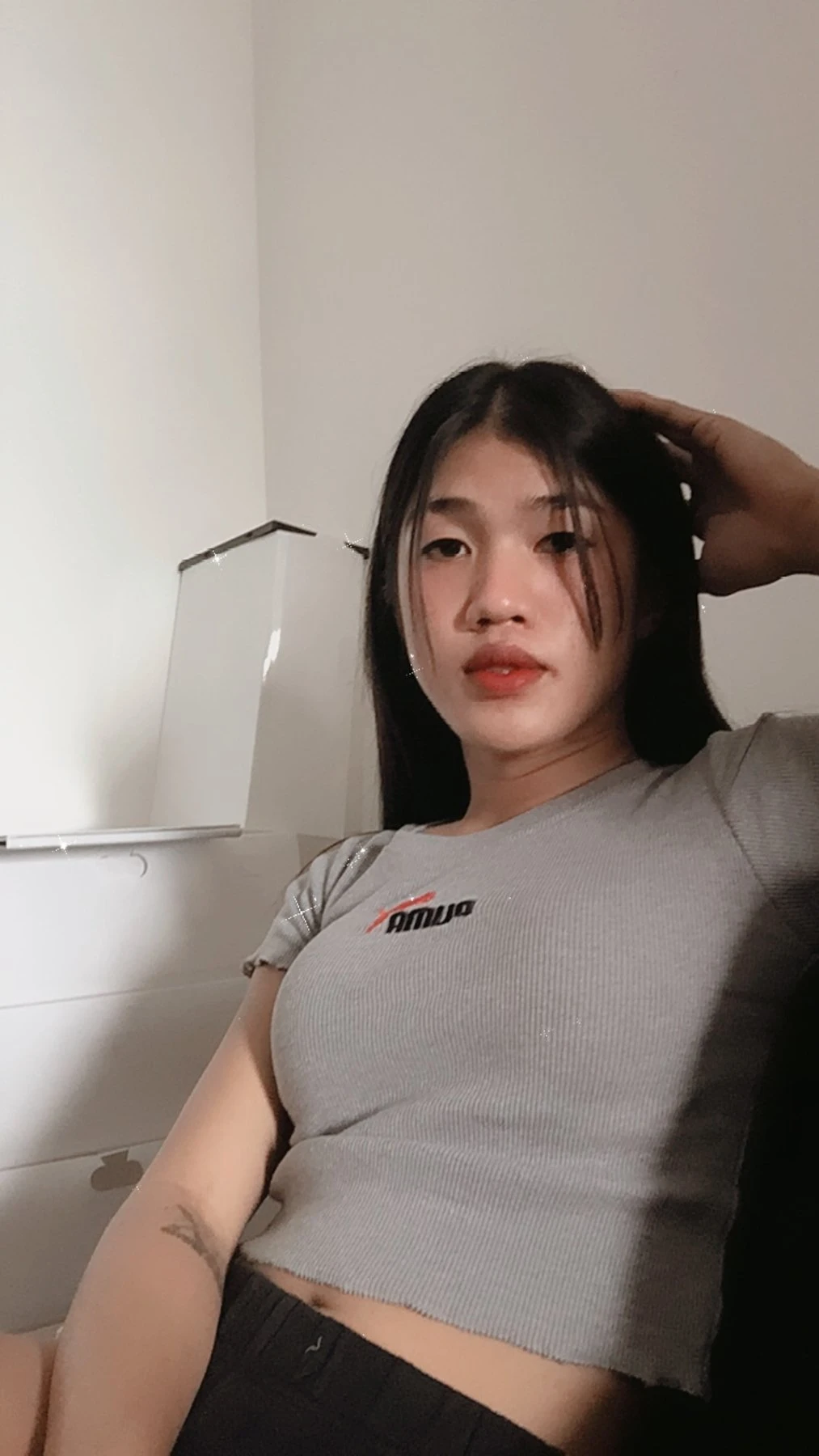 Angel666(cumshow) – Filipino masseuse in Ho Chi Minh City — 4 / 9