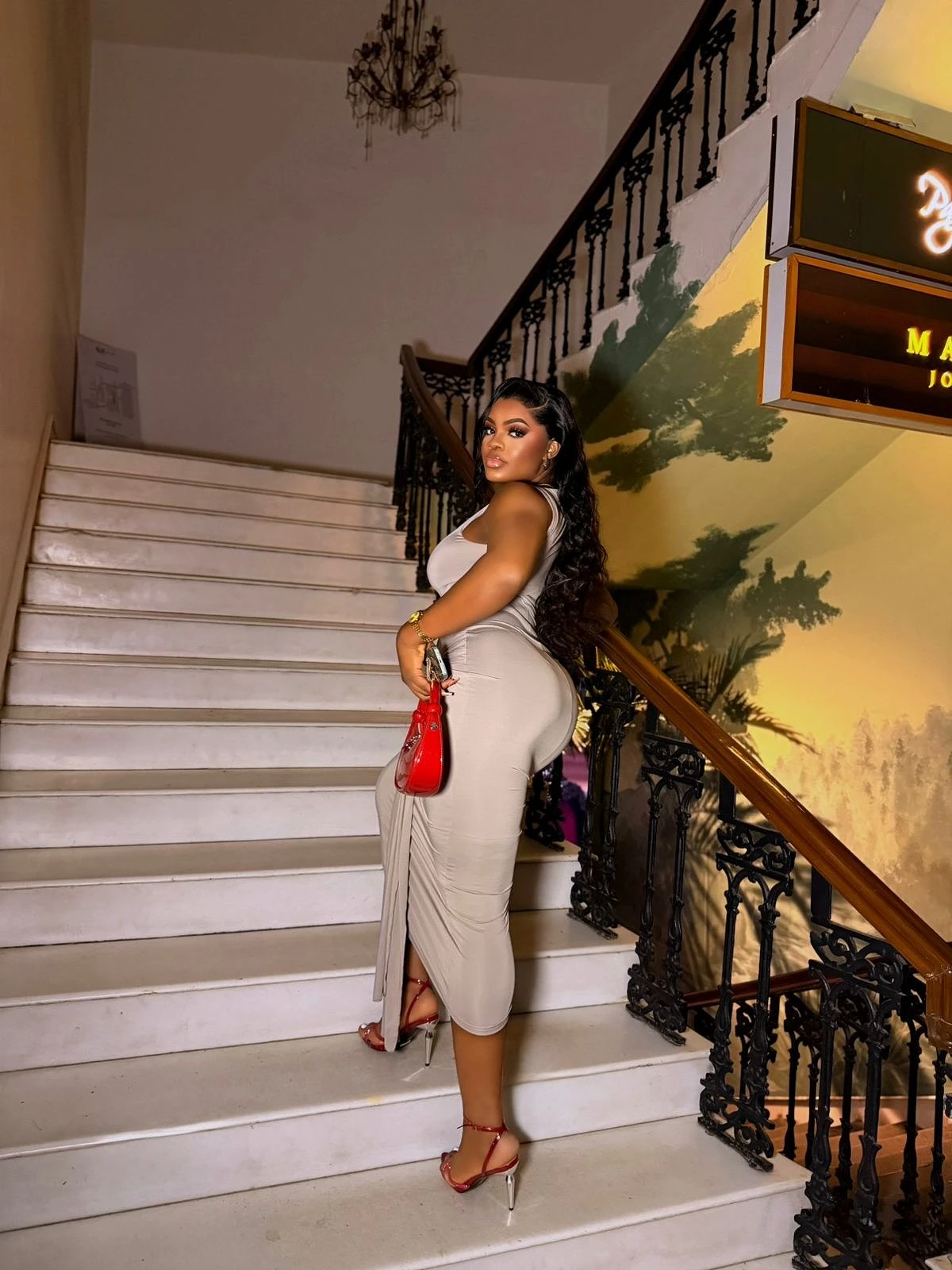 Sofia – Ghanaian escort in Noida — 8 / 9
