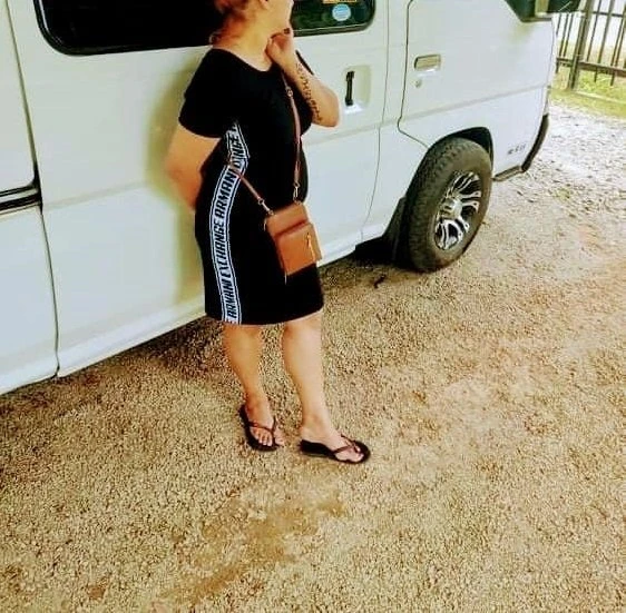 Nethmi Perera Cam Queen – Sri Lankan escort in Colombo — 4 / 5