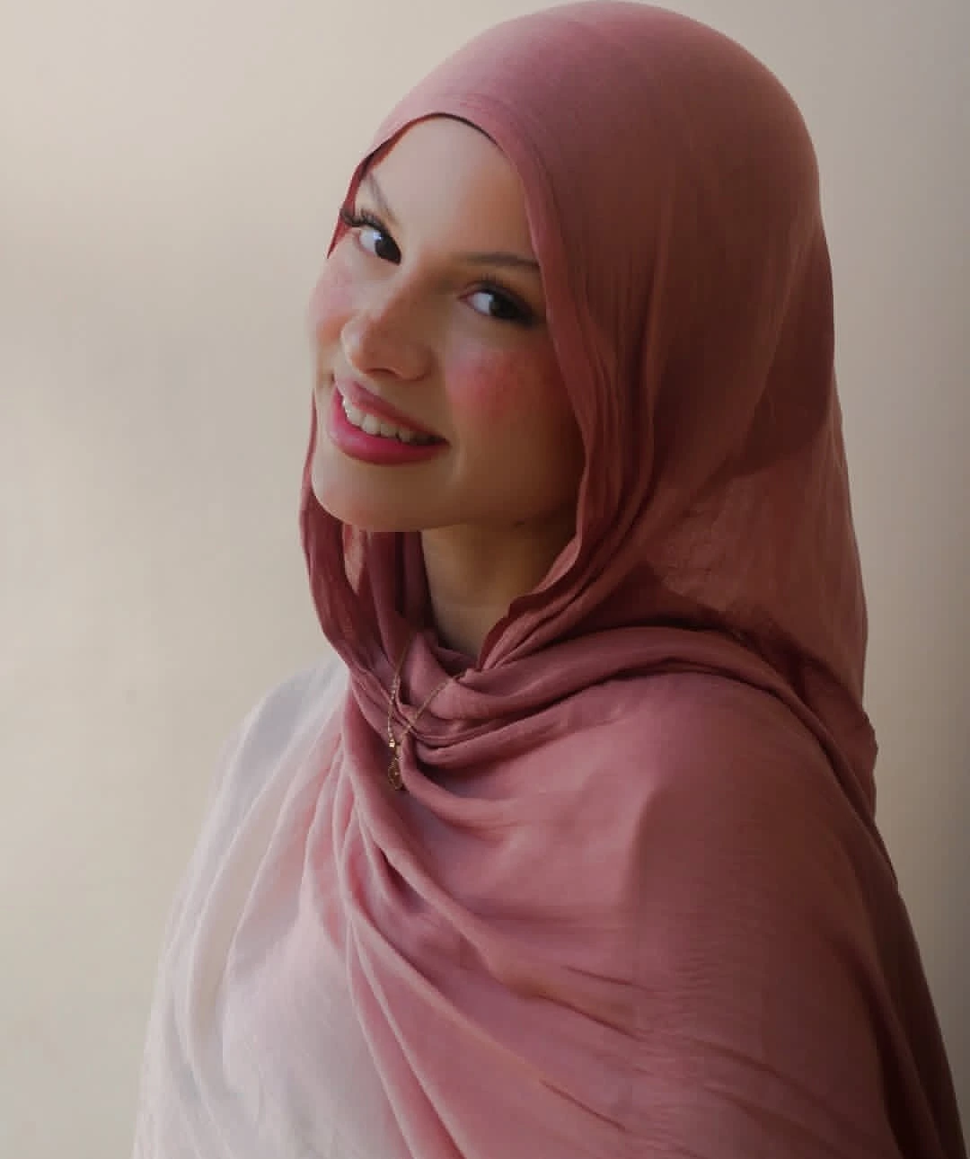 Mariam – Indian escort in Mumbai — 2 / 3