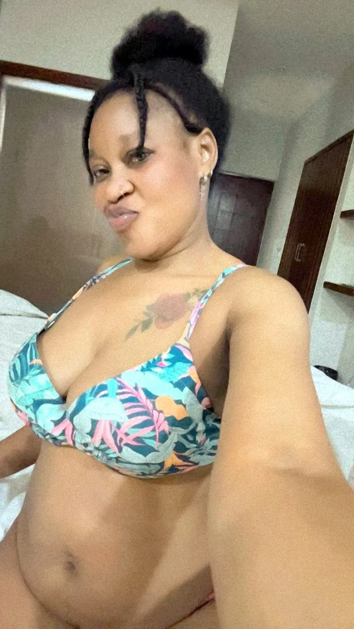 African Escort Girl ( 81198 / 27620 ) – South African escort in Noida — 10 / 11