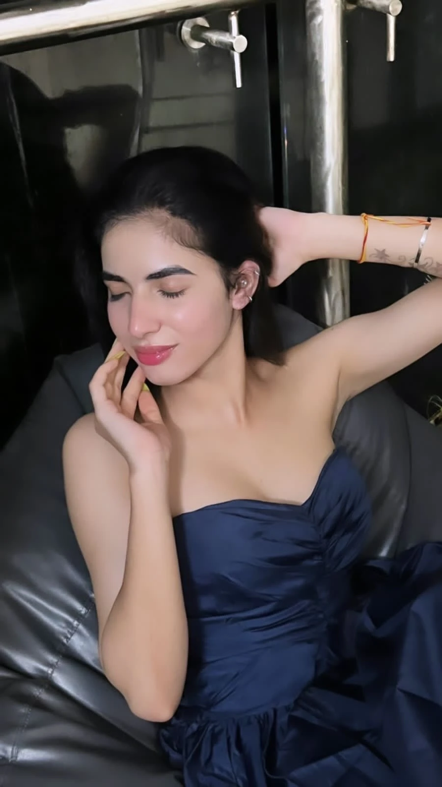 Zoya Escorts Agency Hyderabad Book – Indian escort in Hyderabad — 2 / 4