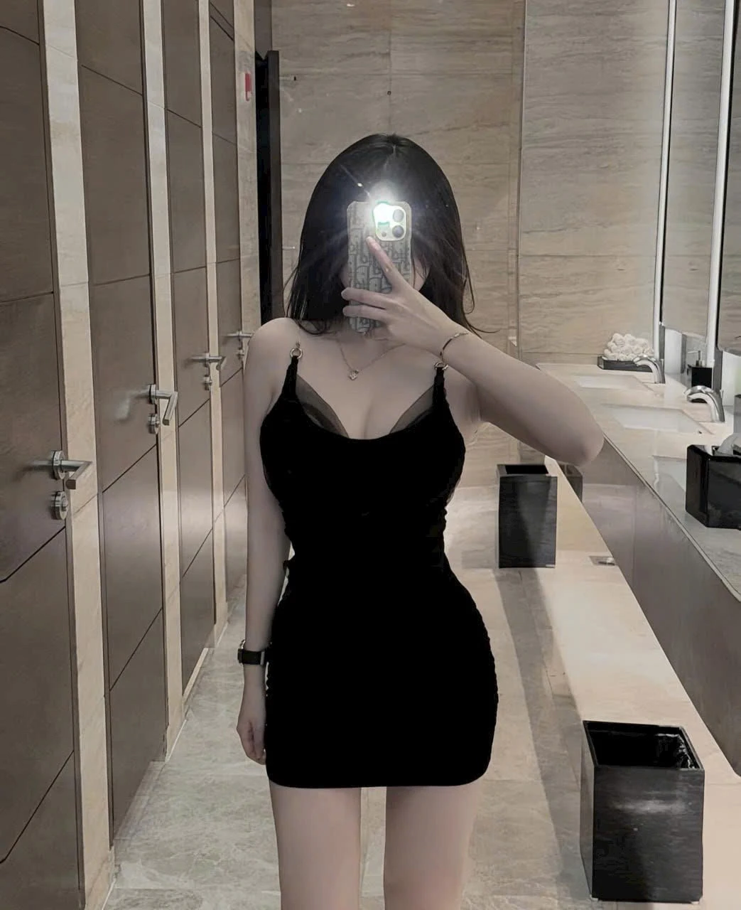 Deep throat, Cim Best Service – Vietnamese escort in Nha Trang — 2 / 10