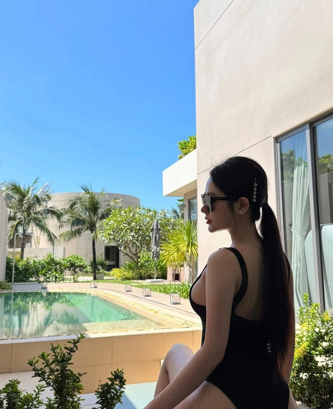 Selena – Vietnamese escort in Colombo — 3 / 7