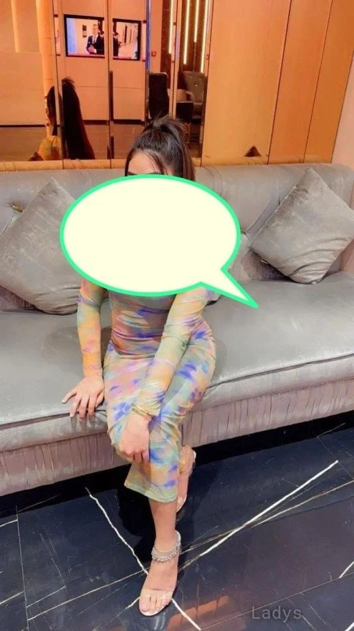 922 O5436 O4 Independent Girl Model Call – Indian escort in New Delhi — 2 / 3