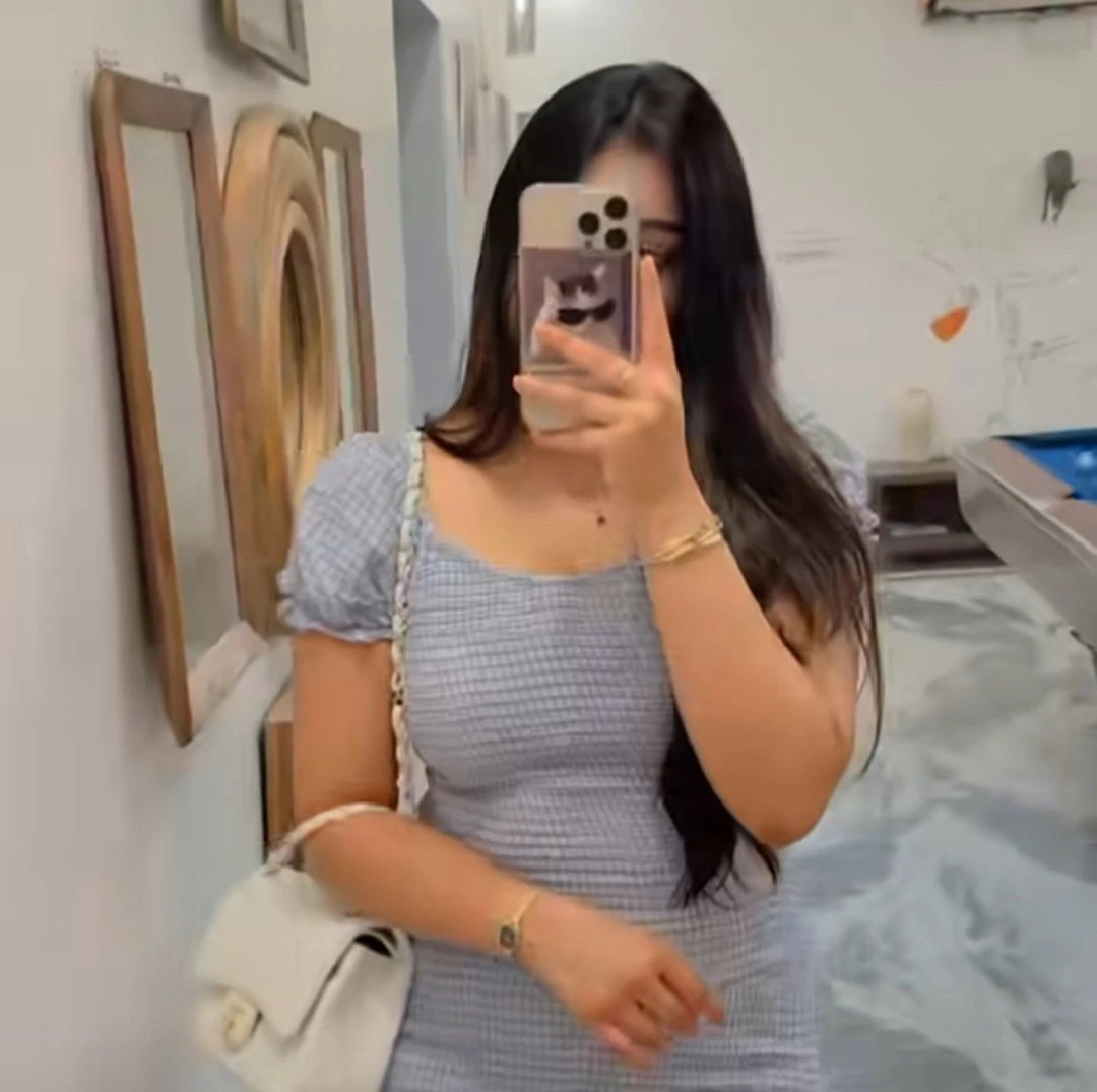Sunita – Indian escort in Noida — 3 / 4