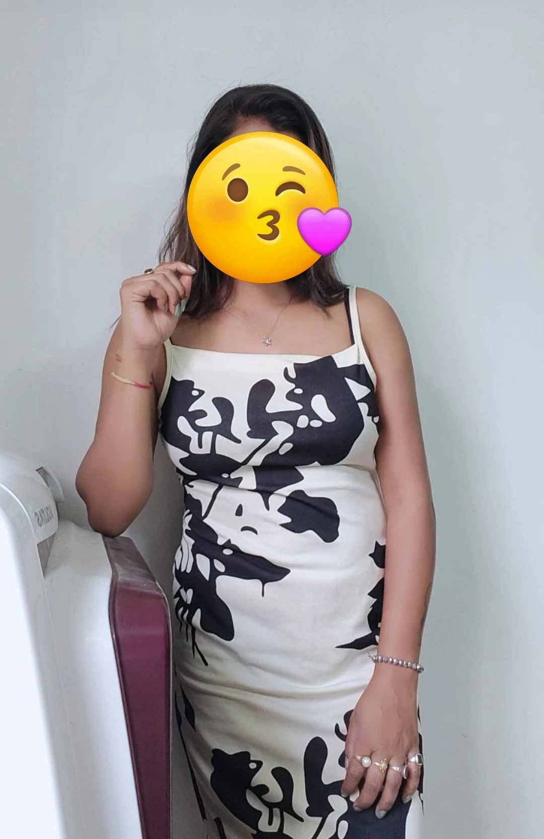 Genuine indipendent riya – Indian escort in Hyderabad — 2 / 3