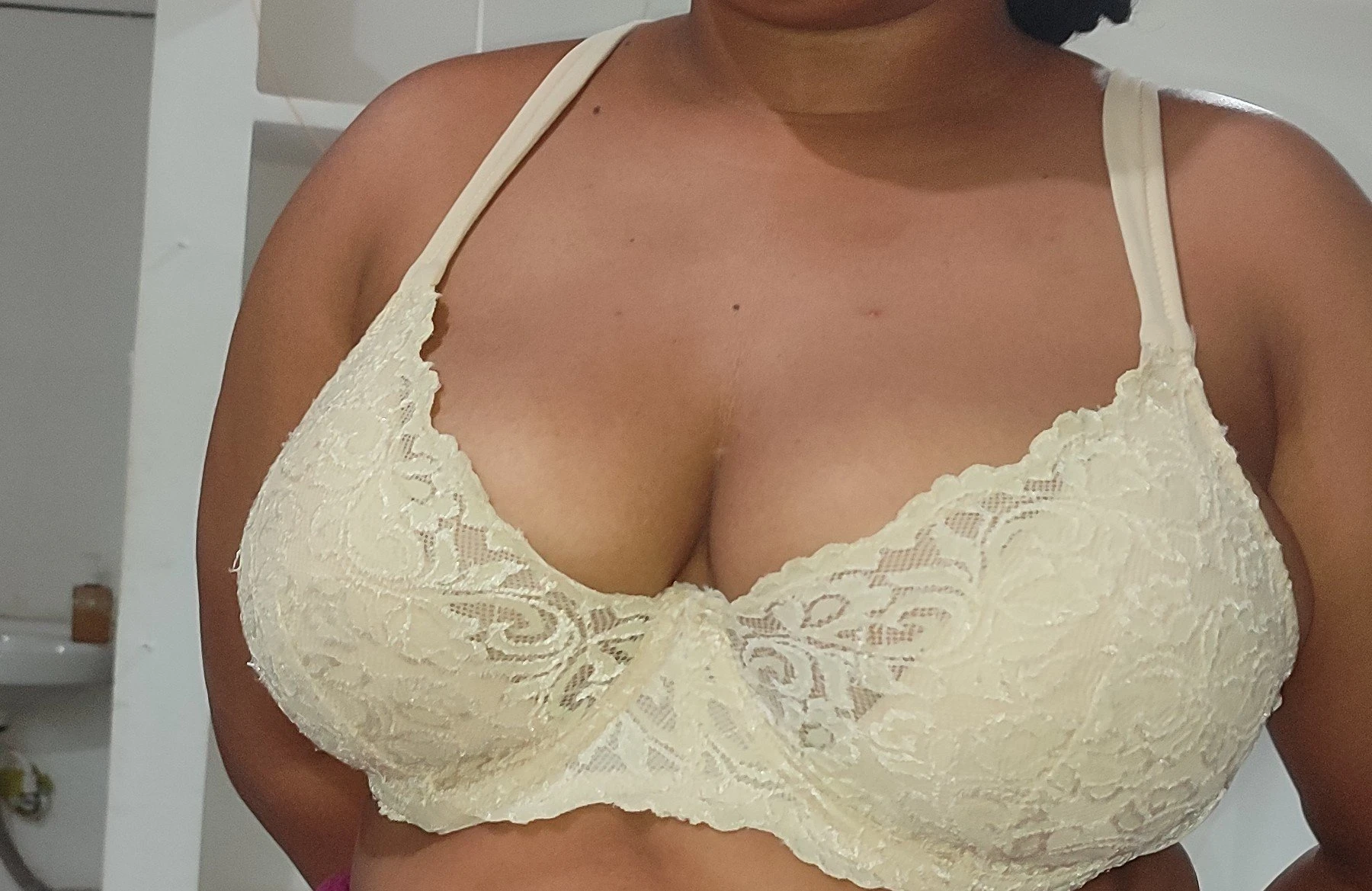 Rimming,CIM,Bdsm, – Liberian escort in Hyderabad — 2 / 5