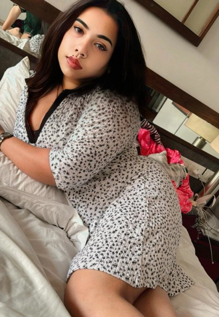 Kavya Singh # Cash Payment Service – Indian escort in Kolkata — 3 / 5