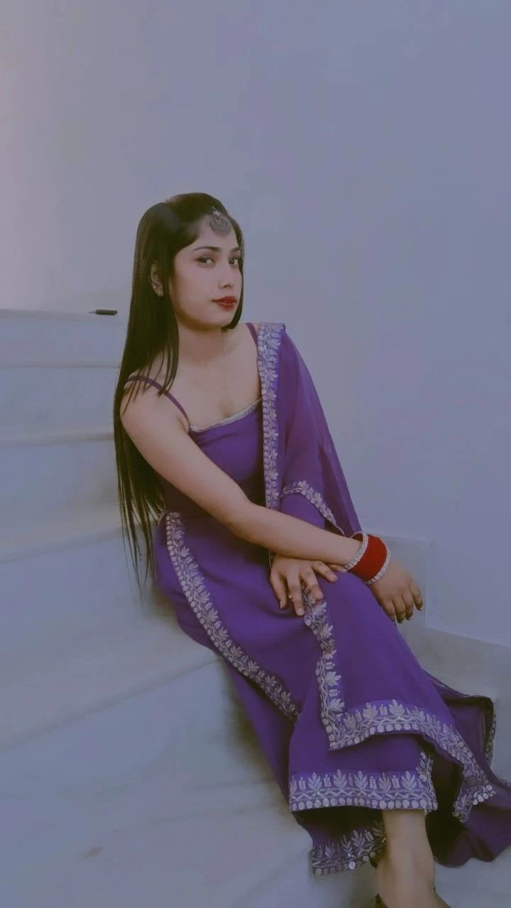 Myra Independent Girl Available for Meet – Indian escort in Pune — 1 / 2