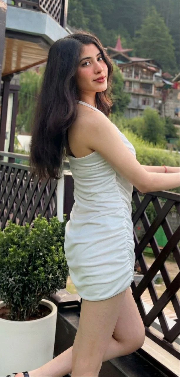 Anushka – Indian escort in Mumbai — 2 / 4