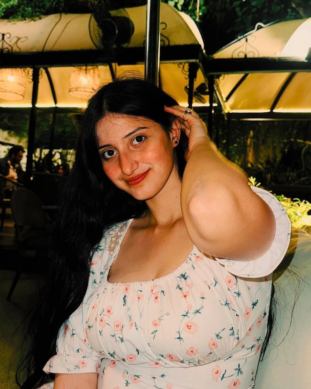 Akanksha – Indian escort in Kolkata — 2 / 3