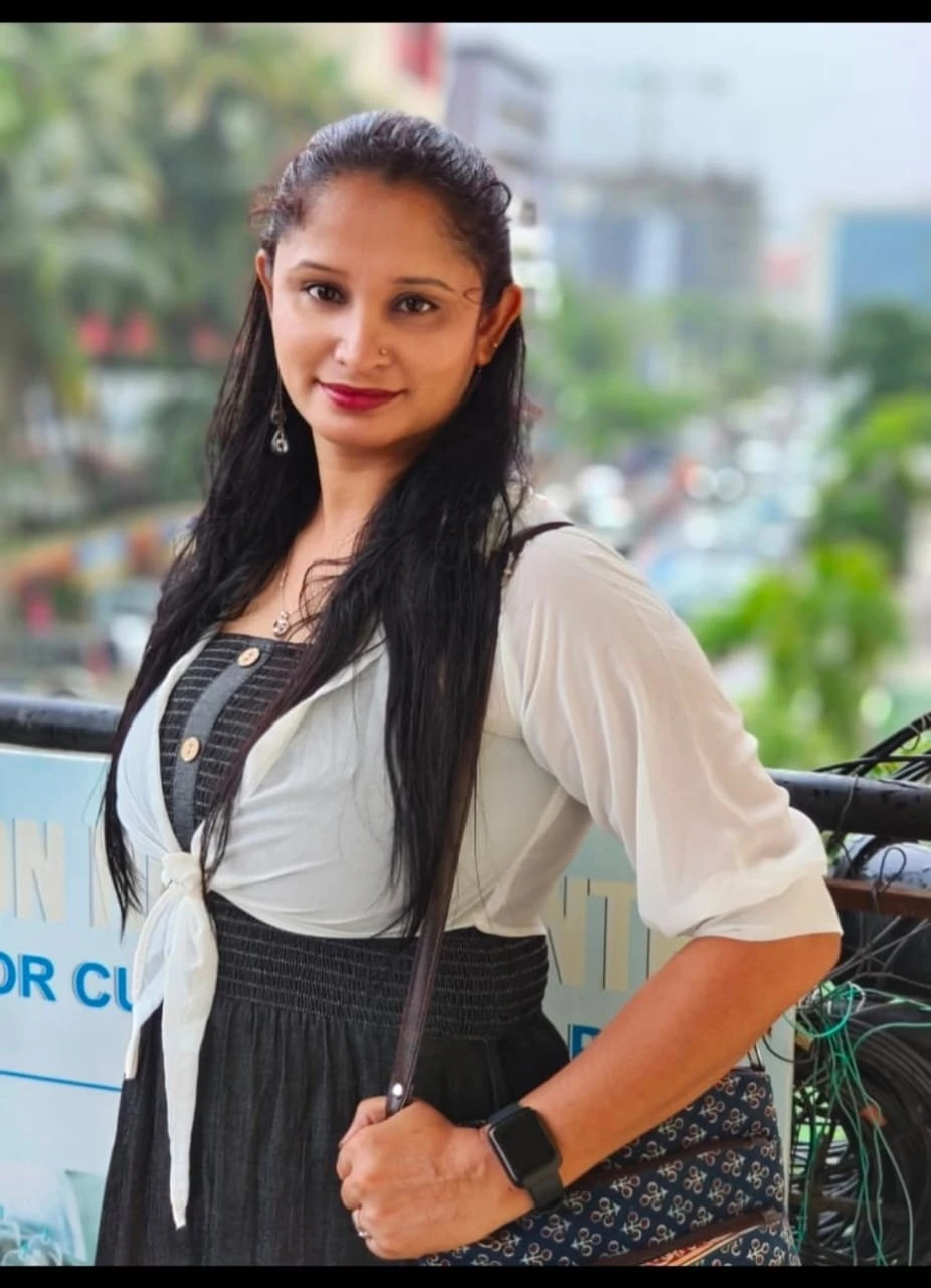 Ruchi Sharma ( Real Meet Only – Indian escort in Mumbai — 1 / 3