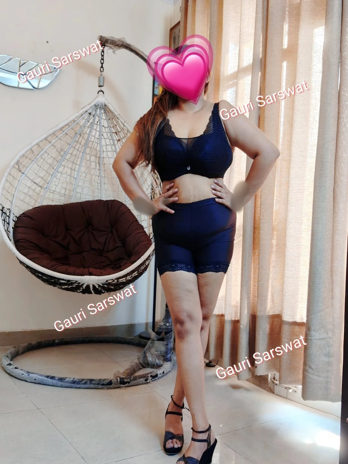 Gauri Sarswat Cam Show & Real Meet – Indian escort in Noida — 6 / 9