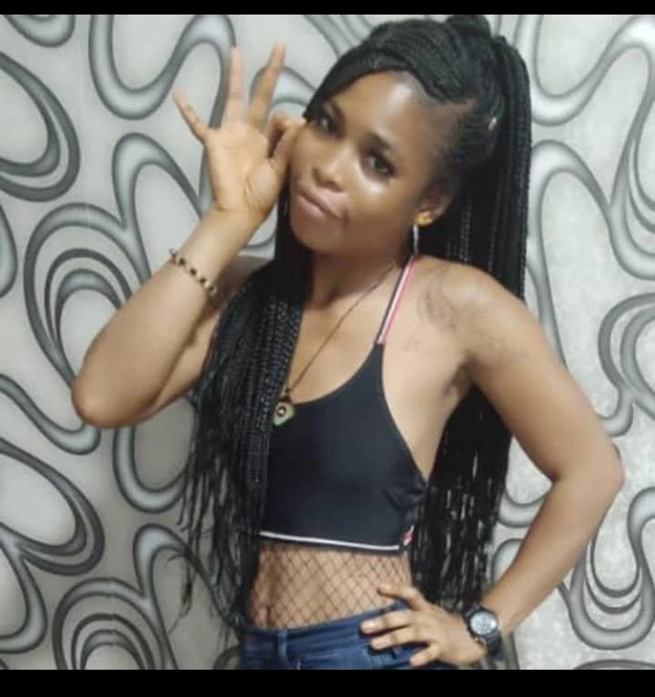 Vida22 – Nigerian escort in Abidjan — 6 / 7