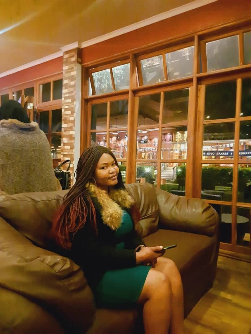 Jay – Tanzanian escort in Dar es Salaam — 2 / 4
