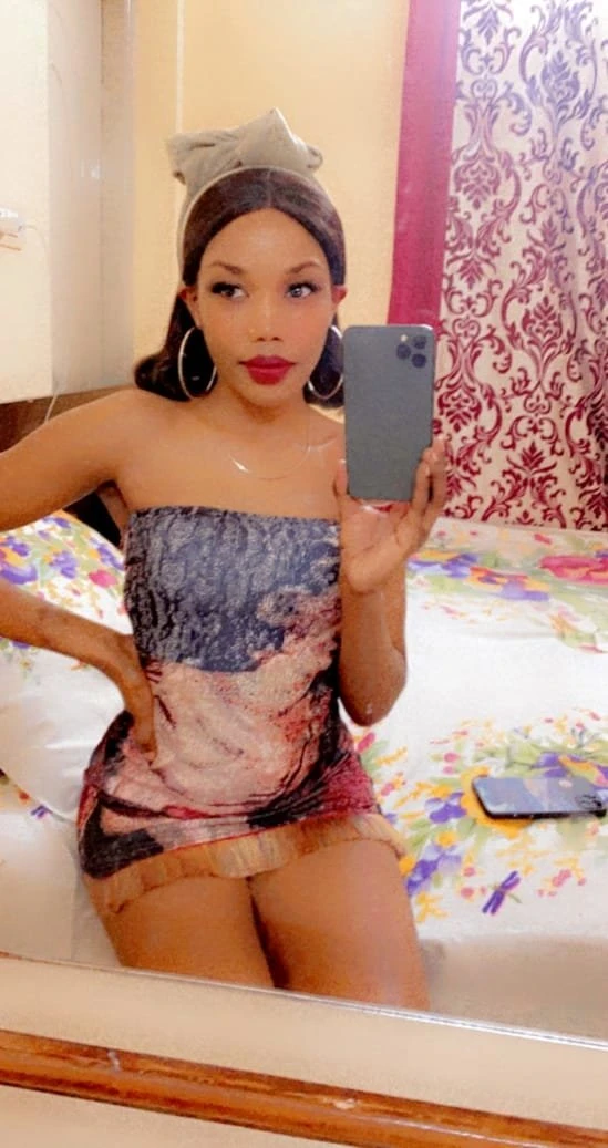 Lizzy B – Kenyan escort in Hyderabad — 4 / 5
