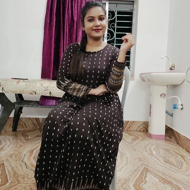 Kolkata, Call Me Provide Best Service – Indian escort in Kolkata — 3 / 4