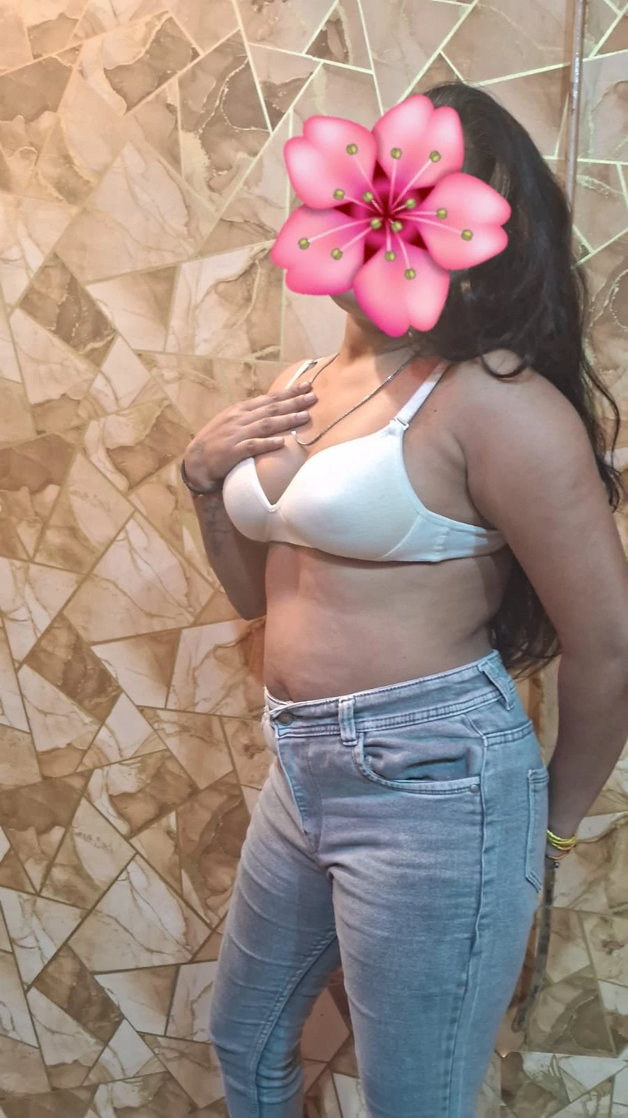 I Am Aliya 20+ College Girl – Indian escort in New Delhi — 8 / 10