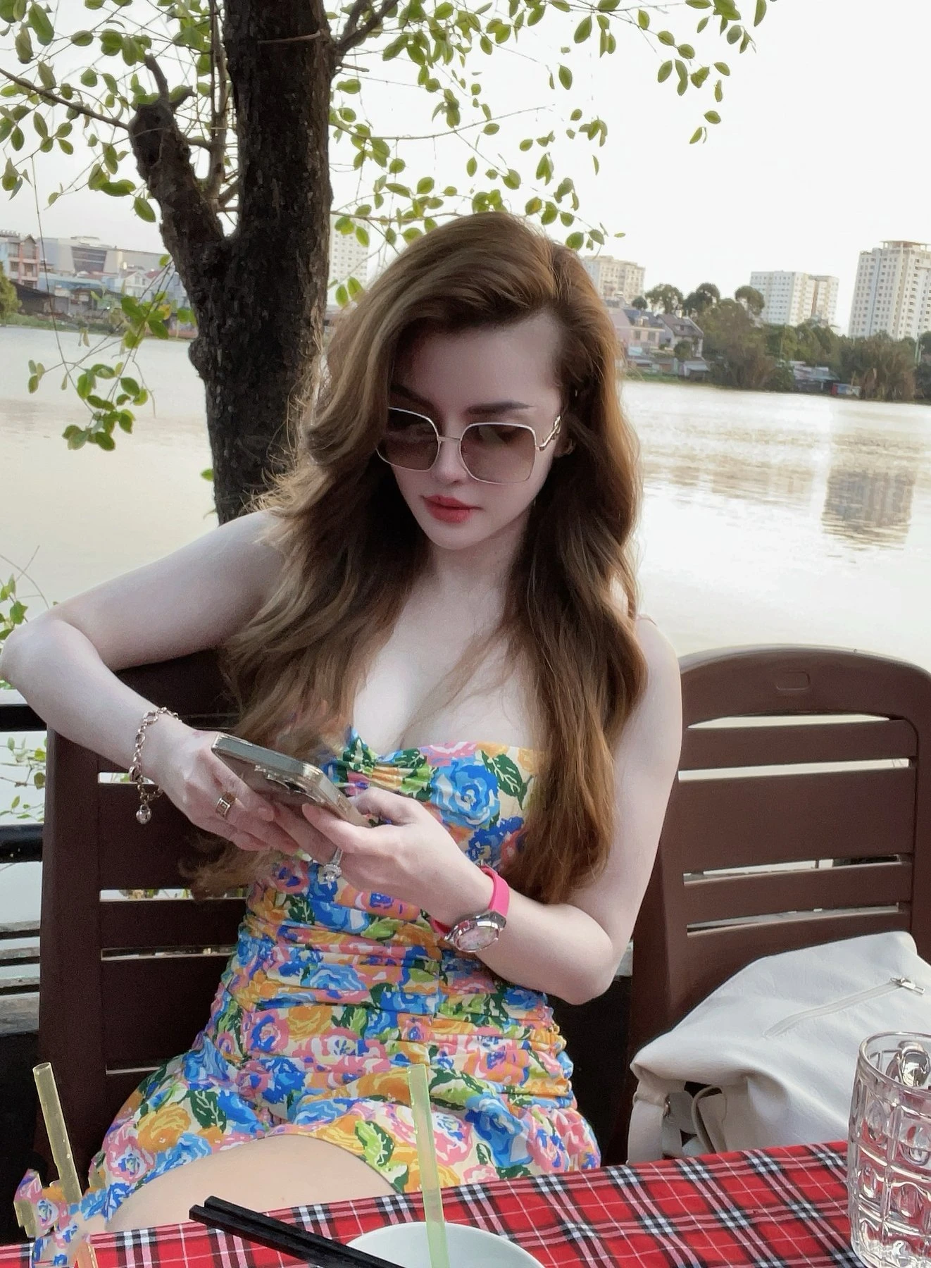 Lisa6868 – Vietnamese escort in Ho Chi Minh City — 6 / 10