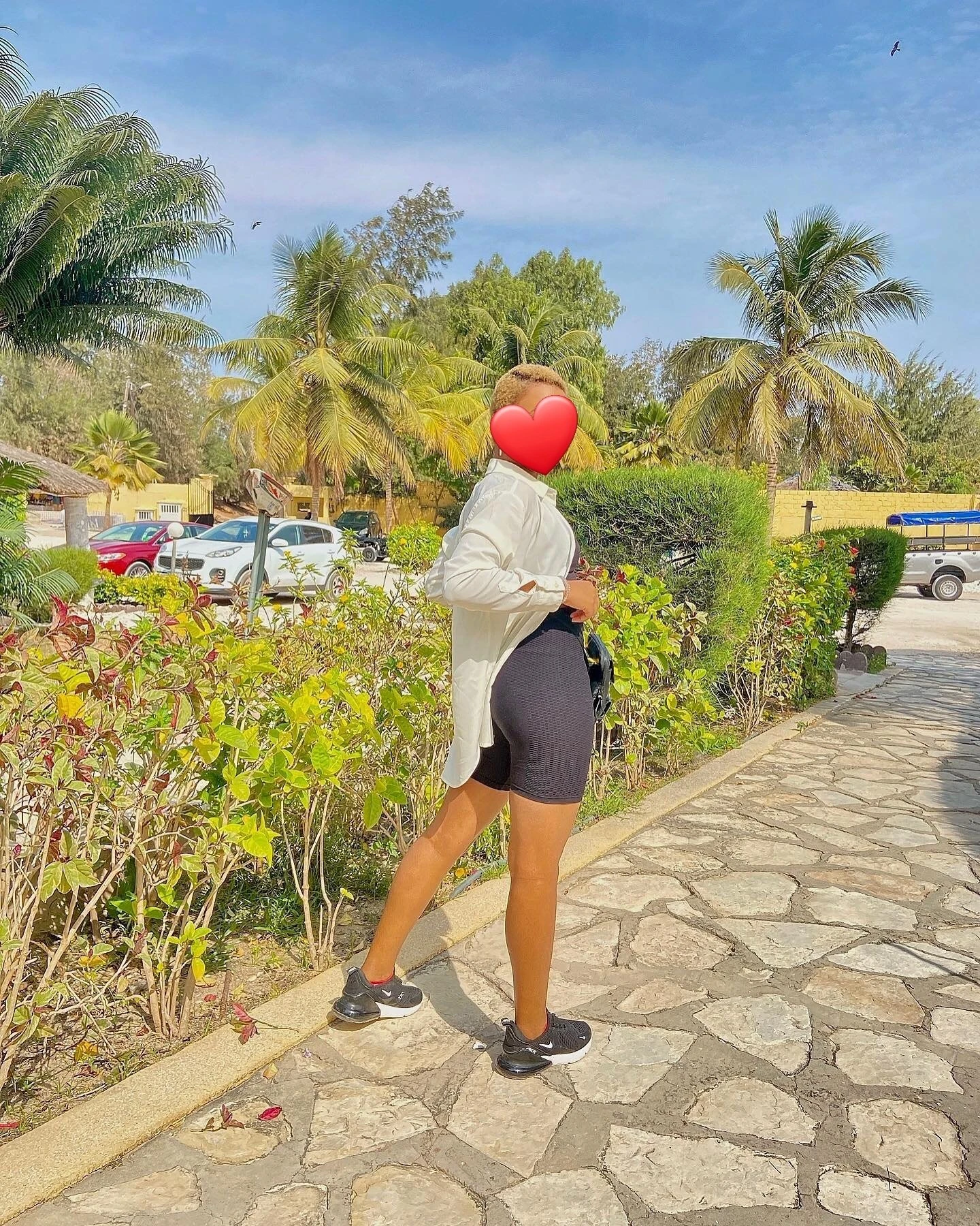 Lily Divine – Ivorian escort in Dakar — 2 / 4