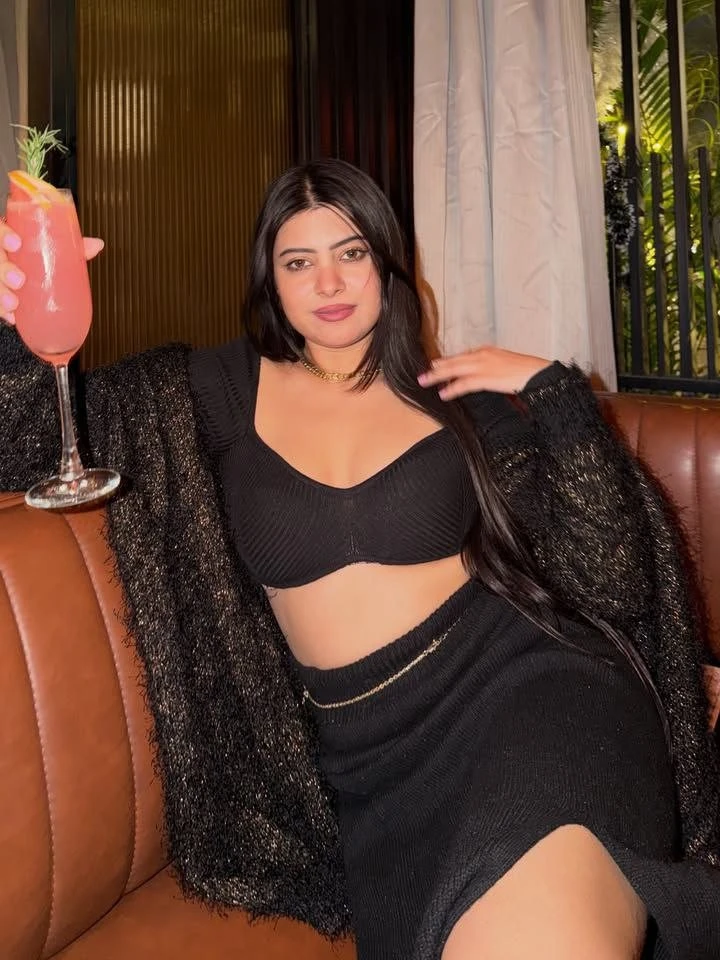 Sapna – Indian escort in Kolkata — 2 / 5