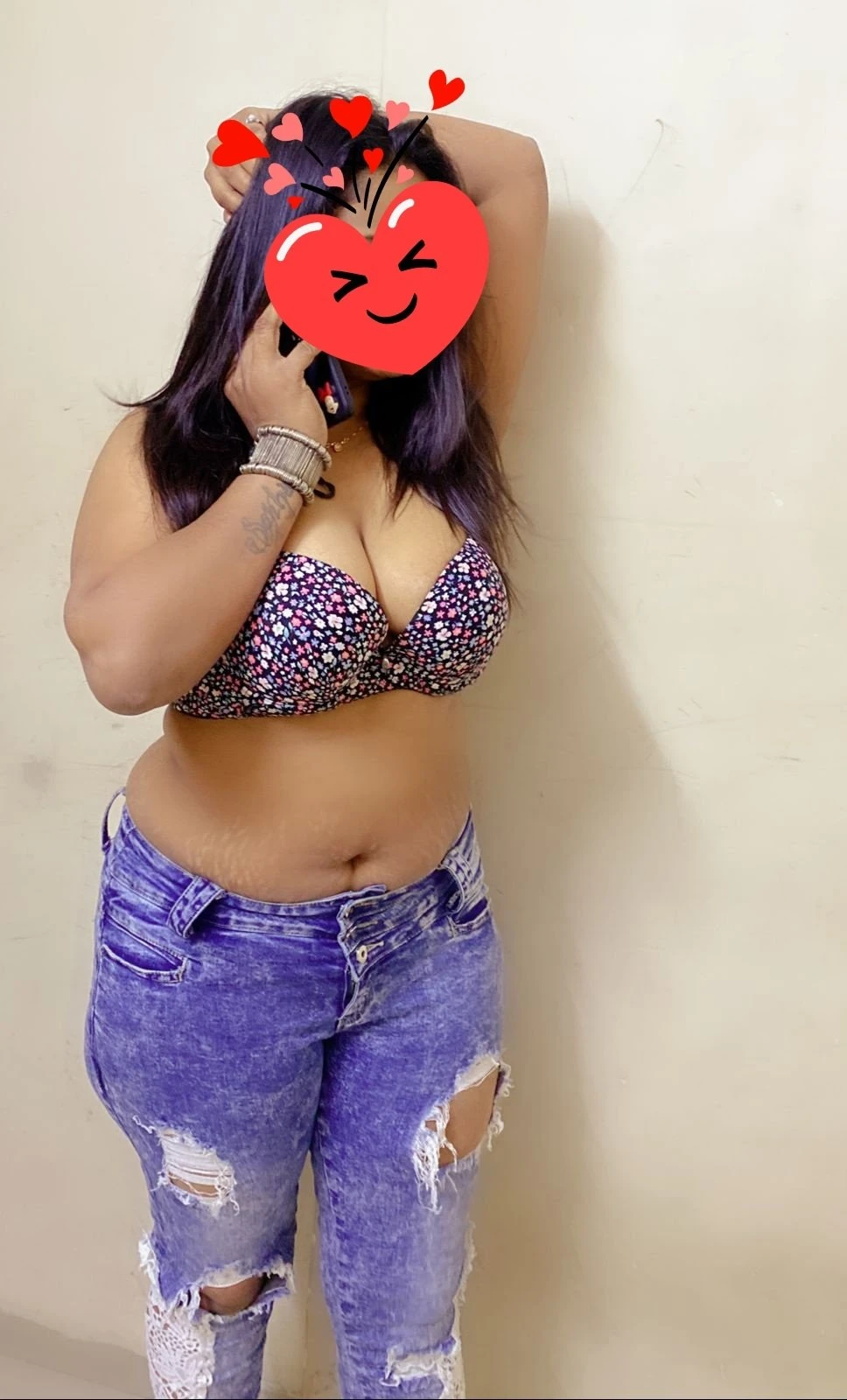 Sambhavna Real Fun18 – Indian escort in Mumbai — 3 / 8