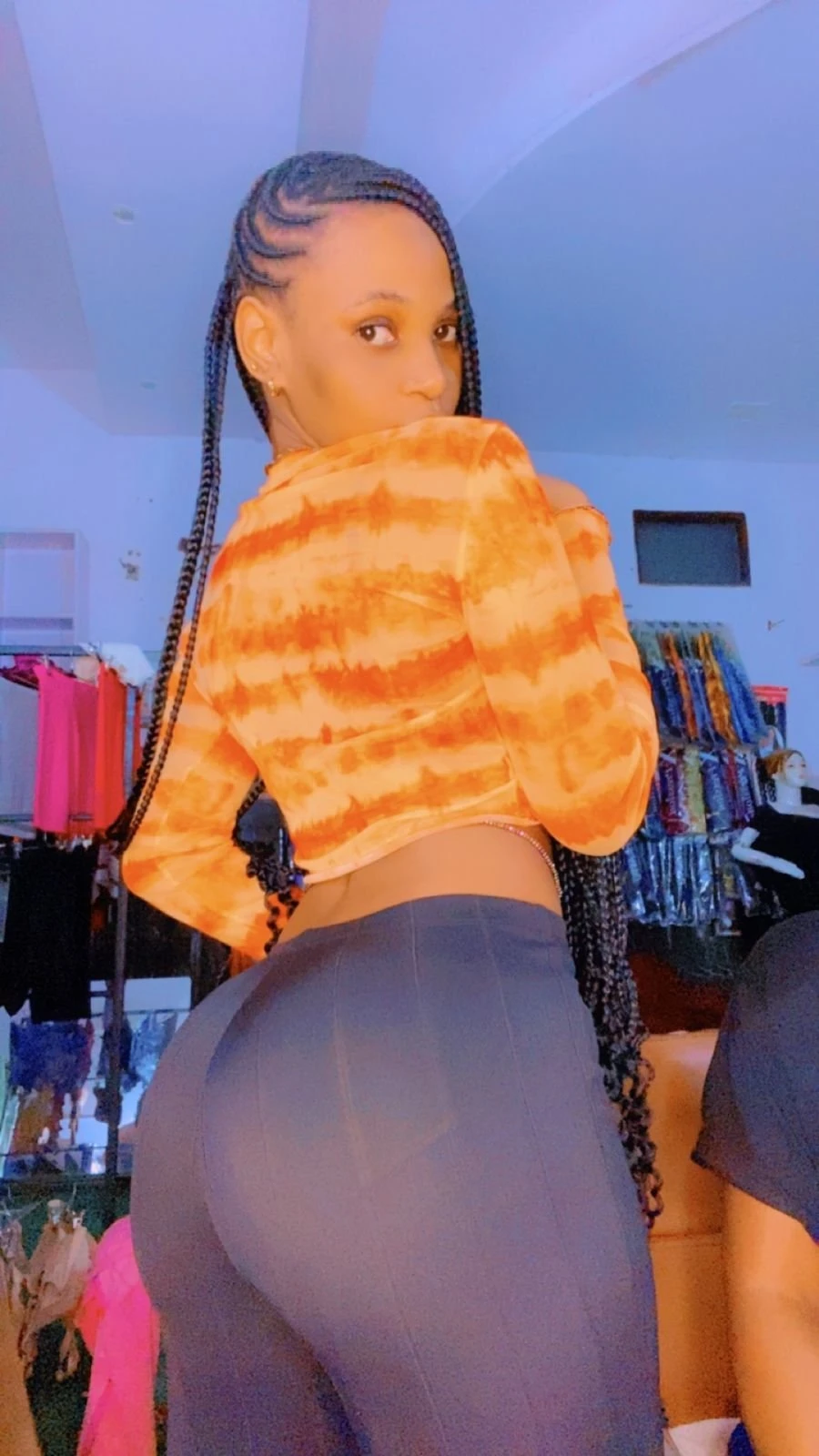 Juliet – South African escort in Udaipur — 2 / 4