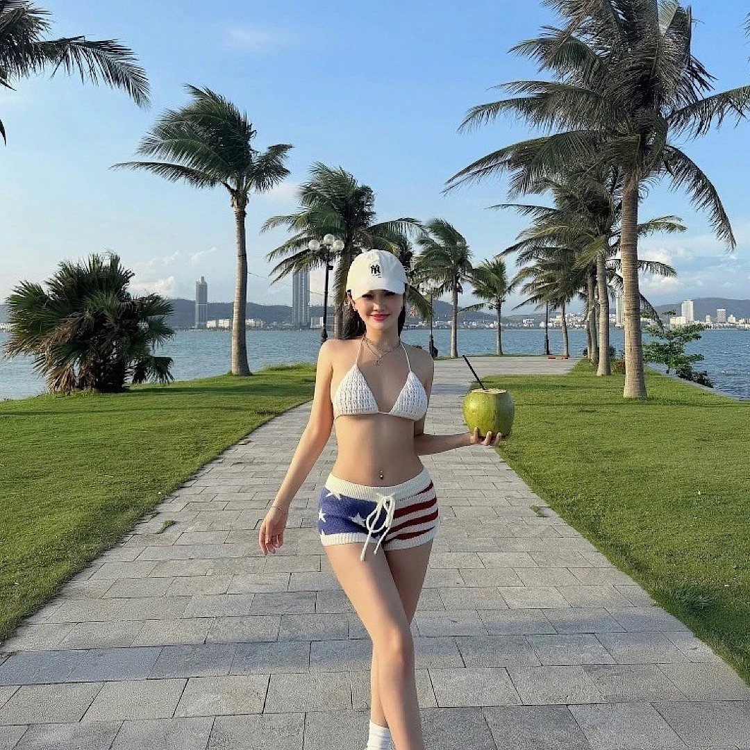 La Lan hcm – Chinese escort in Ho Chi Minh City — 3 / 6