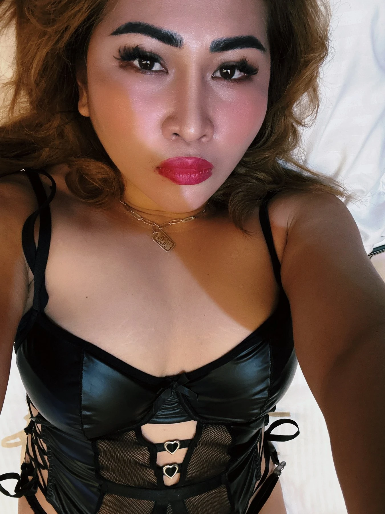 Foreign escort leaving soon – Japanese escort in Hyderabad — 6 / 25