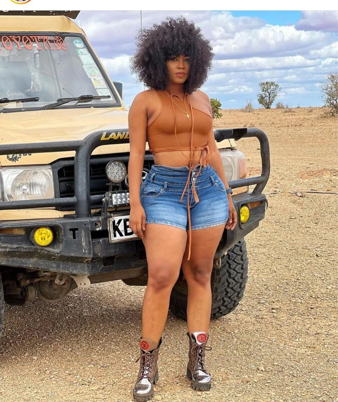 Preshi – Angolan escort in Hyderabad — 2 / 3