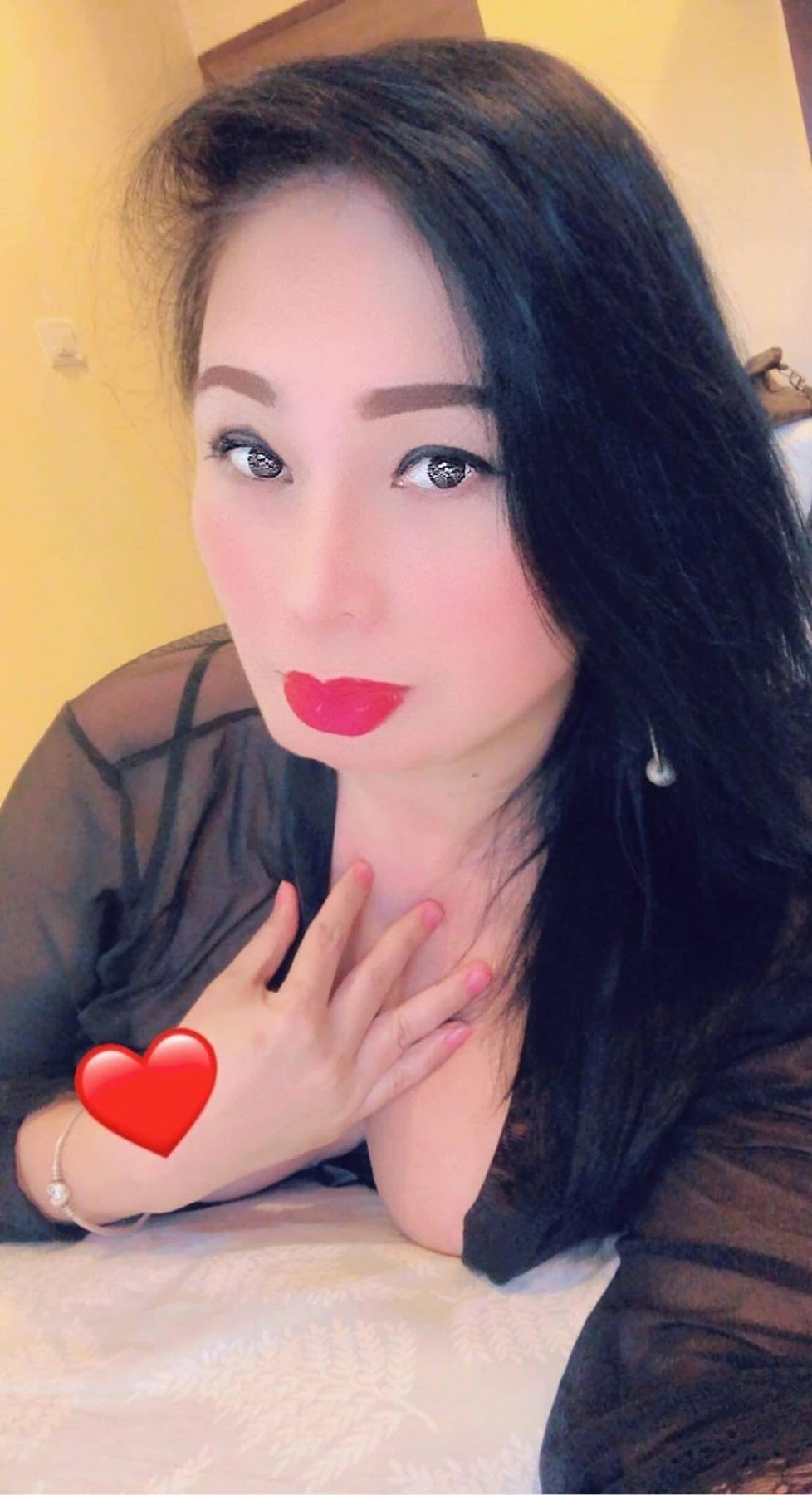 Jamilla – Uzbekistani escort in Hyderabad — 4 / 8