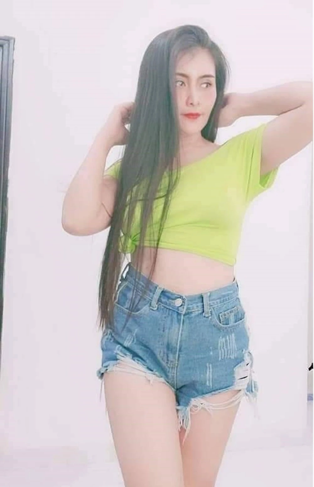 Zhishan – Chinese escort in Budva — 3 / 5