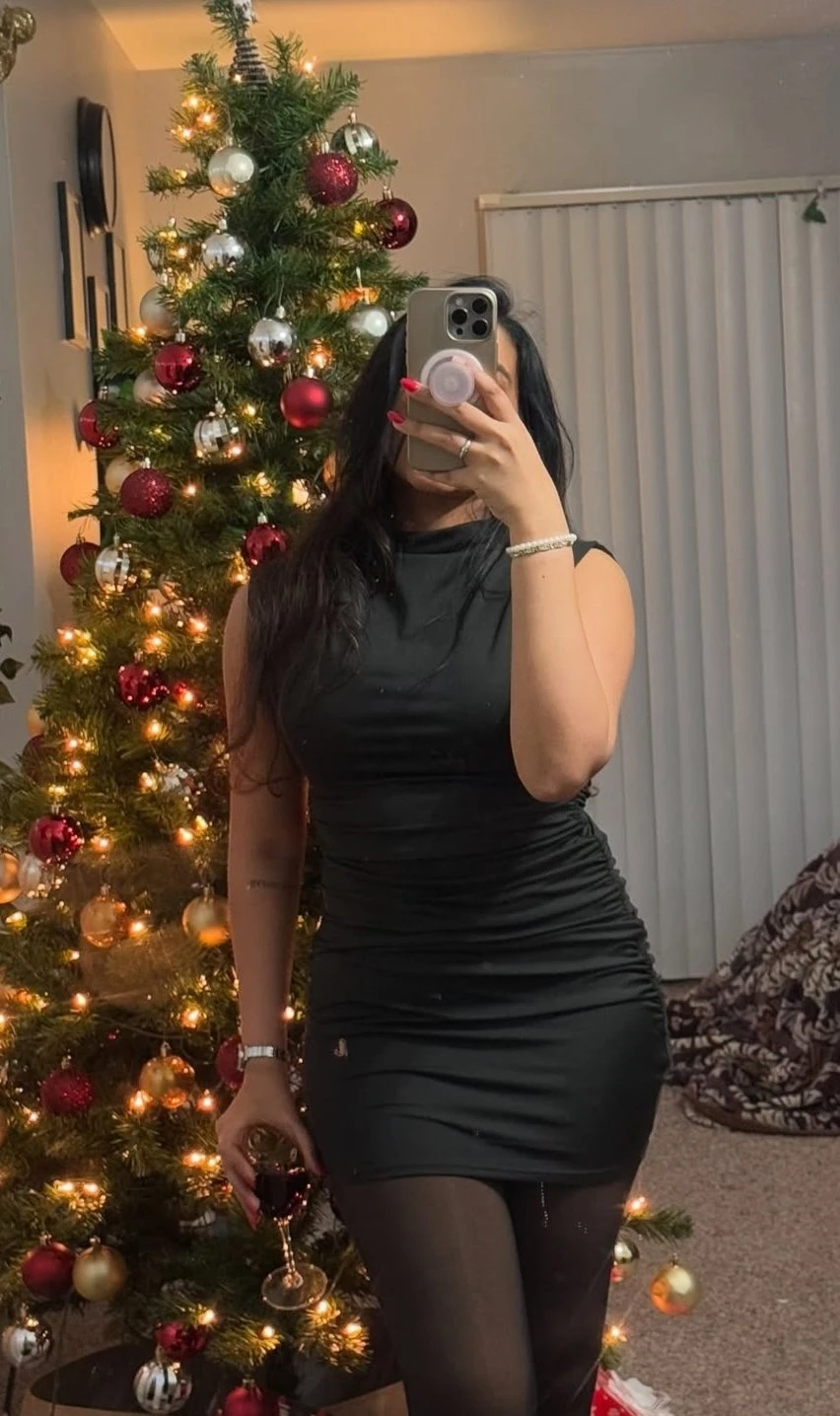 Shraddha – Indian escort in Mumbai — 3 / 5