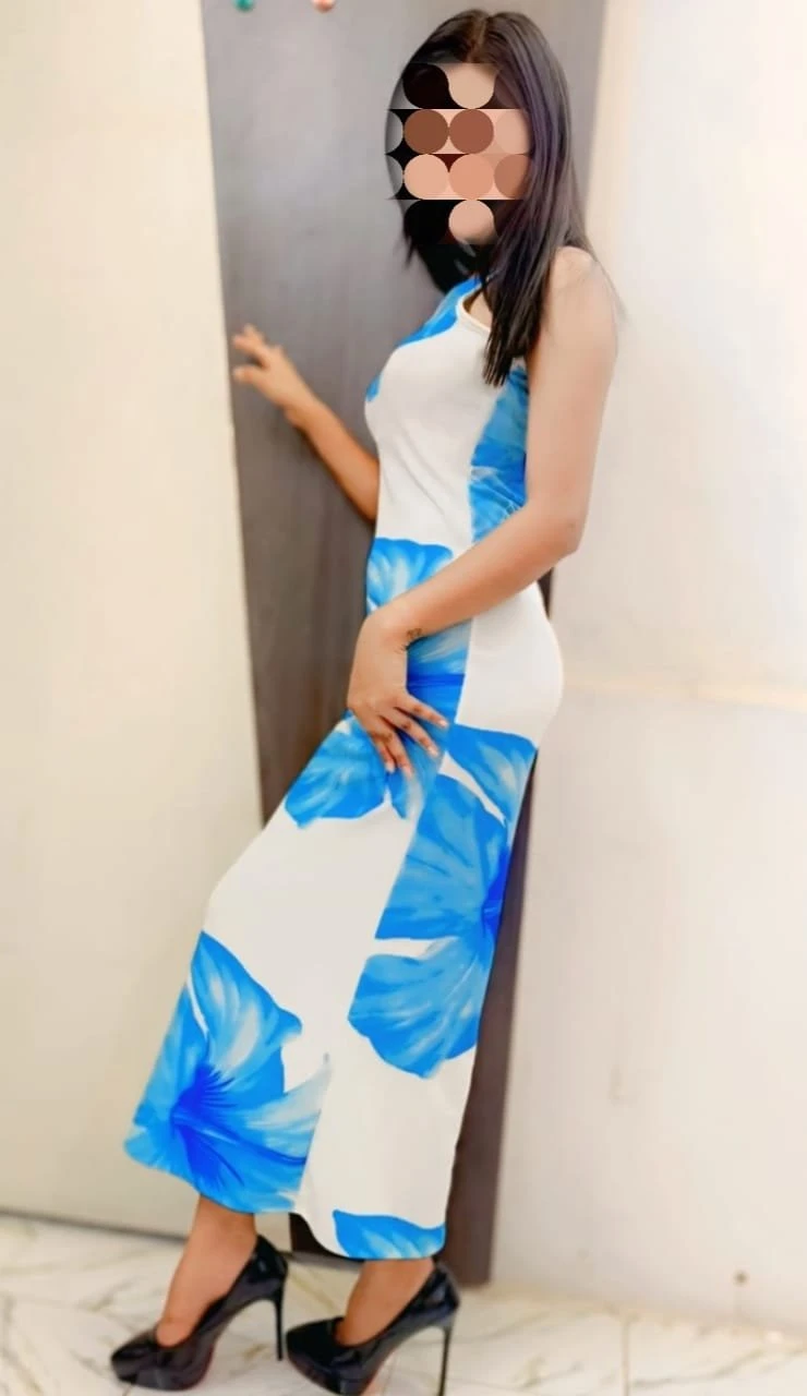 I am Raveena here real meet & cam – Indian escort in Mumbai — 8 / 12