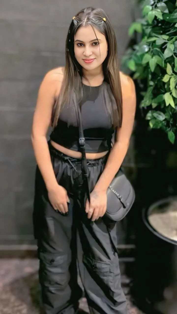 ꧁༒ Cam show & Real meet༒꧂, – Indian escort in Hyderabad — 1 / 4