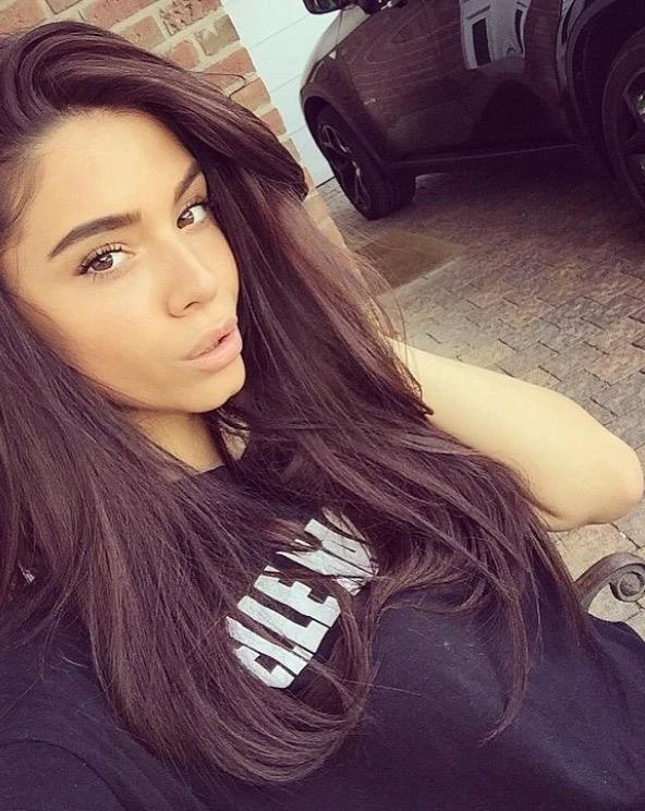 Zoya Escorts Agency – Indian escort agency in Pune — 1 / 5