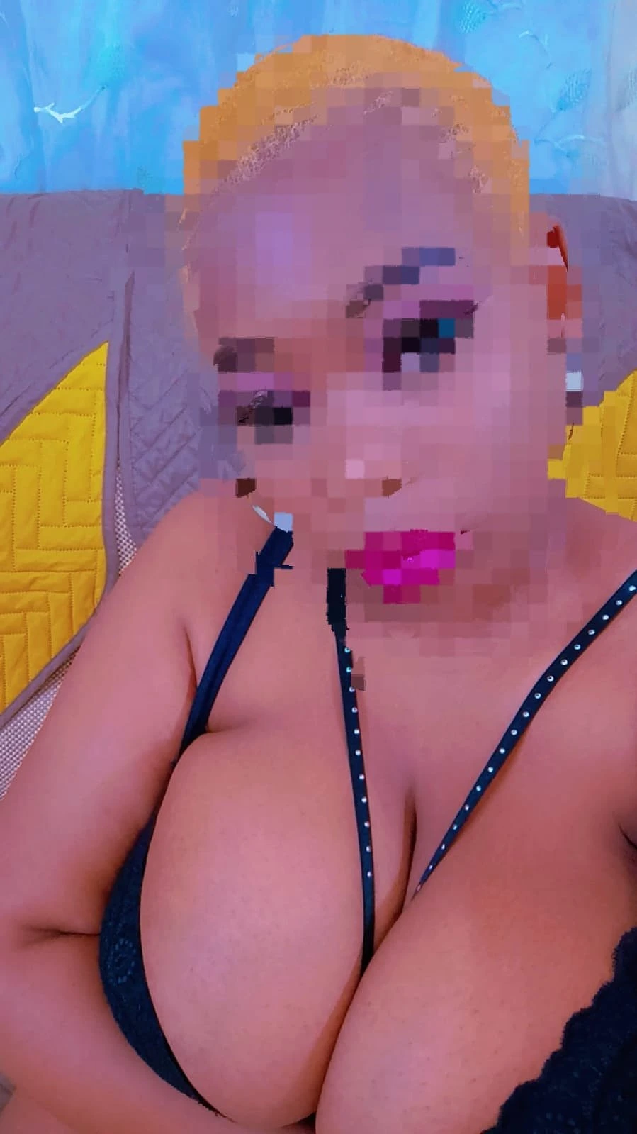 Wild petals orgasm (cam show) only... – Ethiopian escort in Mumbai — 7 / 9