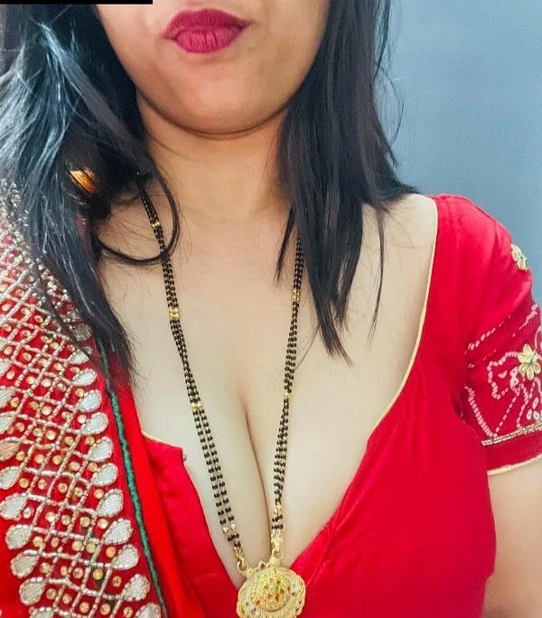 Divorced Looking for Sex With Benefits – Indian escort in Mumbai — 5 / 7