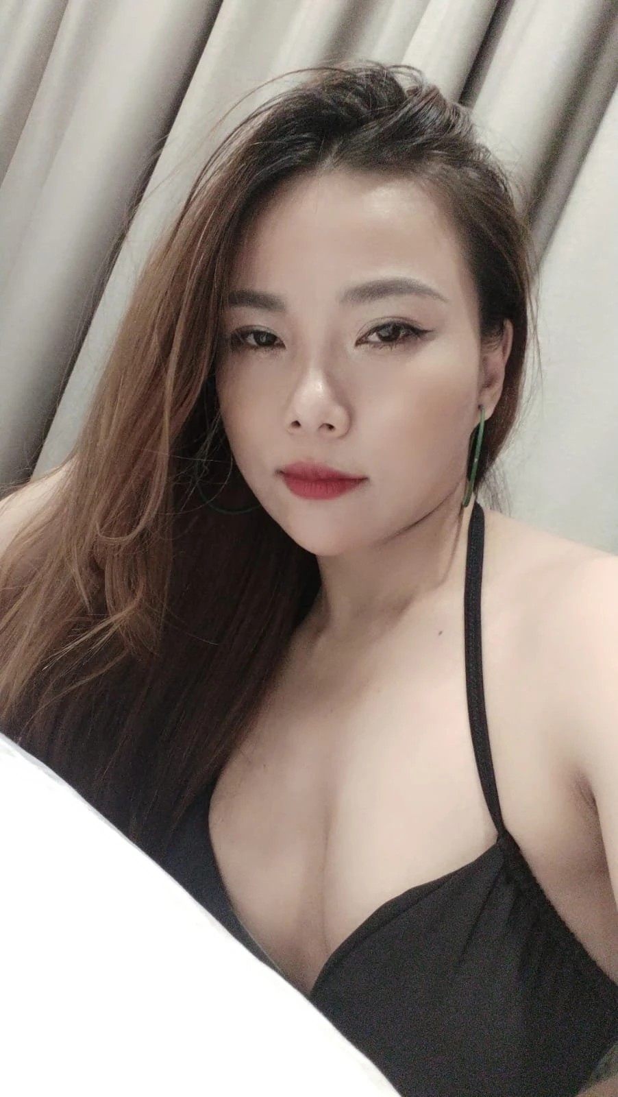 Selena Noir – South Korean escort in Mumbai — 7 / 9